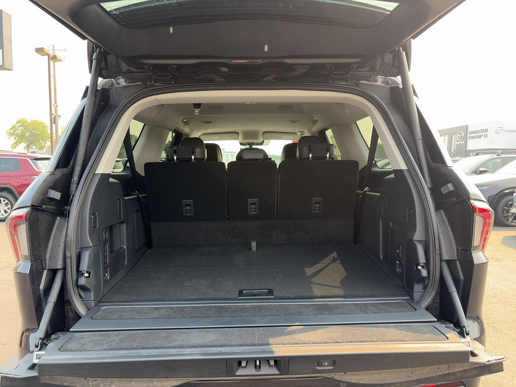 New 2026 Lincoln Navigator L Premier AWD/4WD image 15