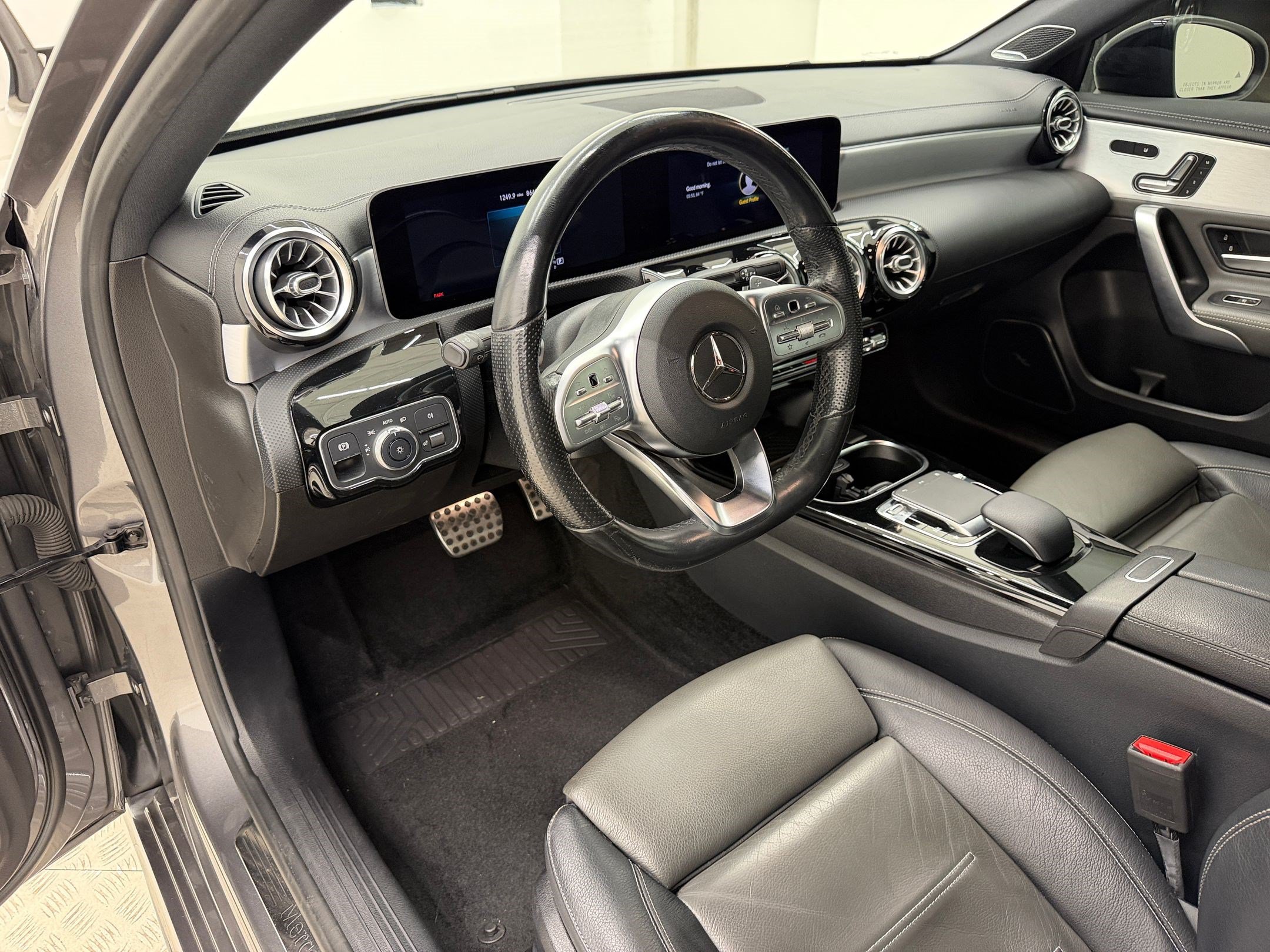 Used 2019 Mercedes-Benz A 220 image 4