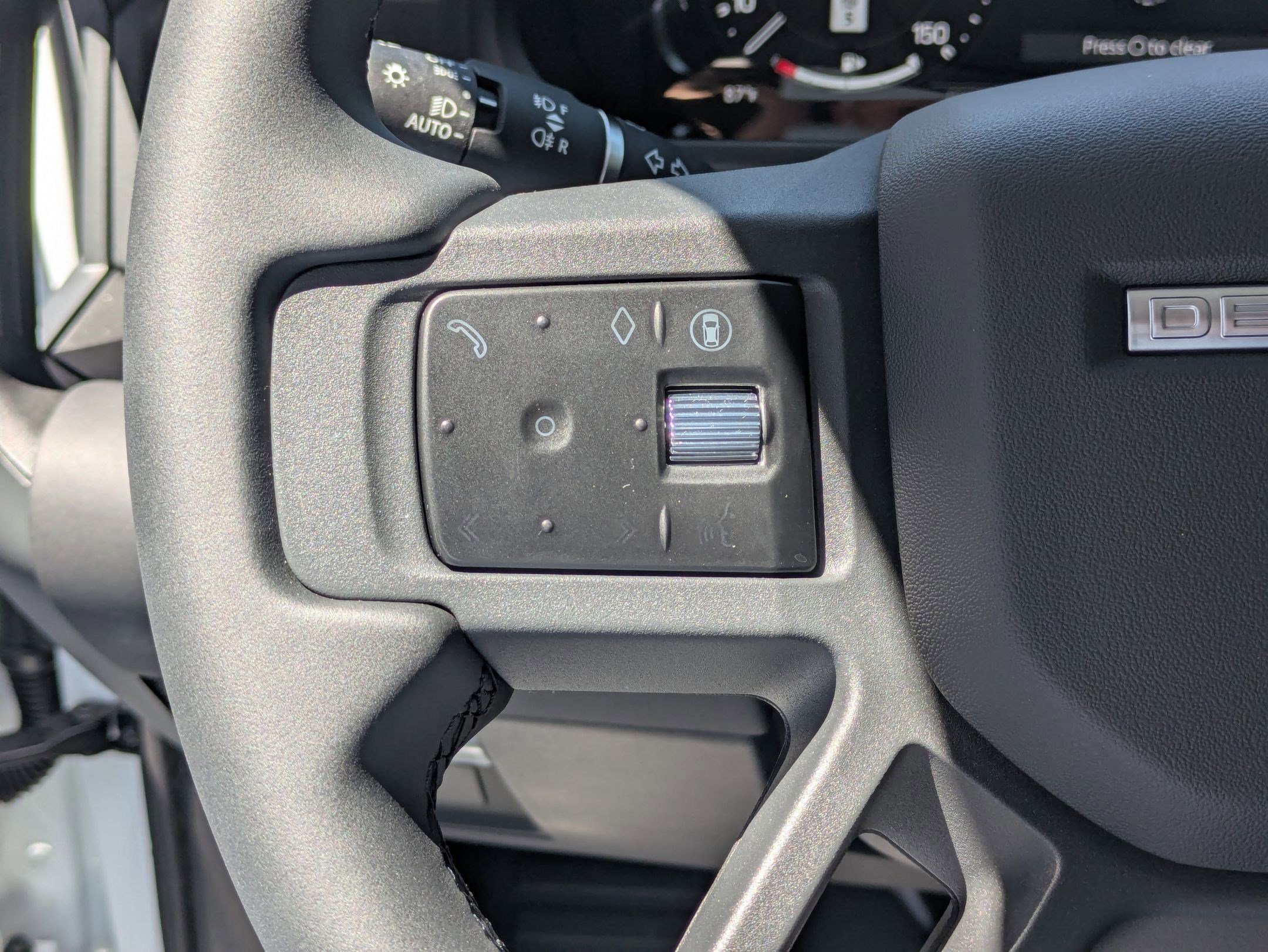 New 2026 Land Rover Defender 110 S AWD/4WD image 17