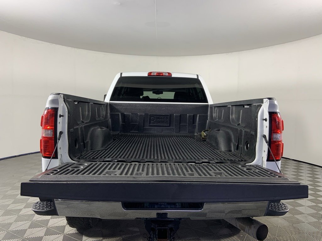 Used 2019 GMC Sierra 2500 SLT w/ Duramax Plus Package image 9