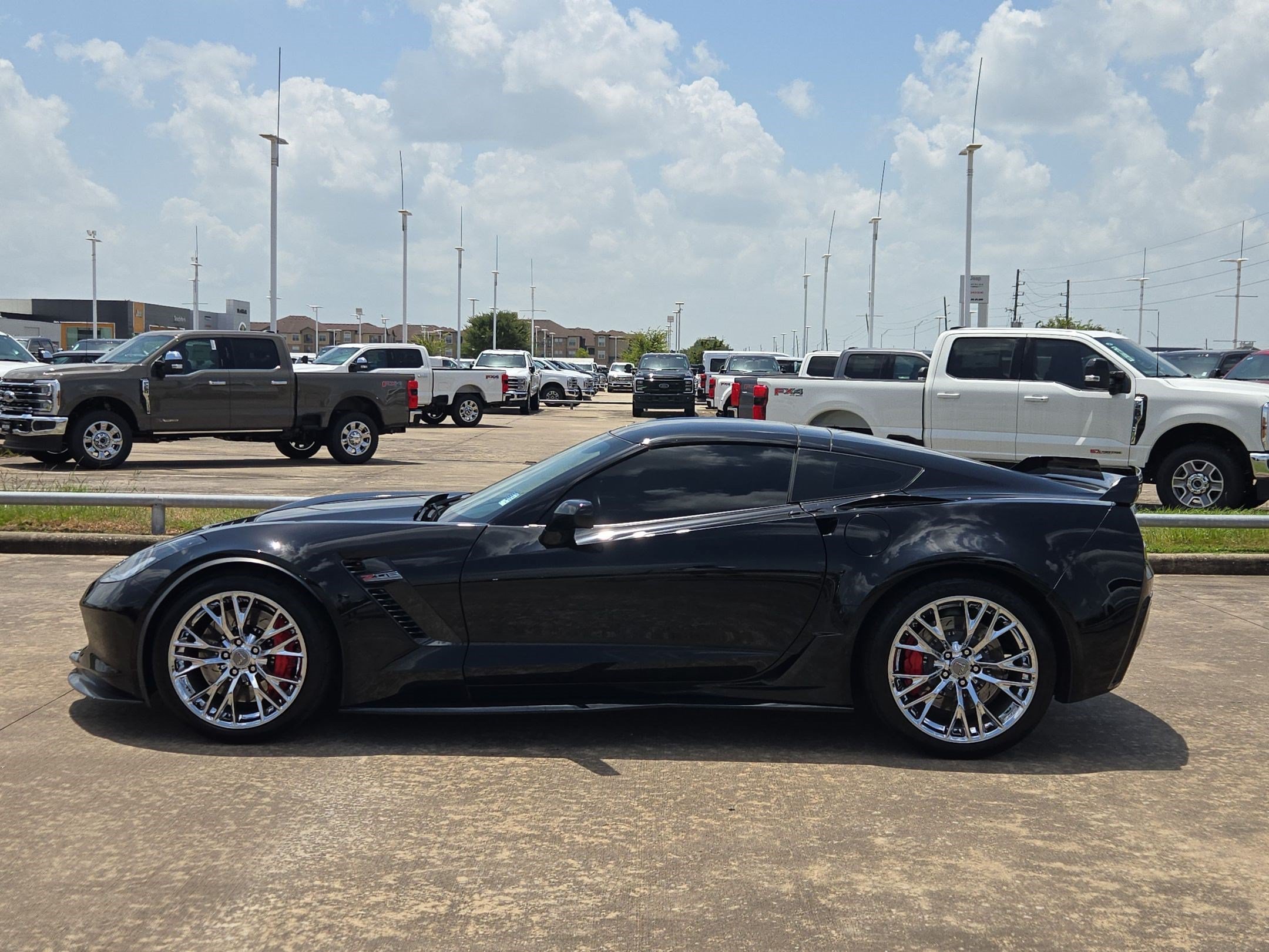 Used 2015 Chevrolet Corvette Z06 w/ 3LZ Preferred Equipment Group RWD image 7