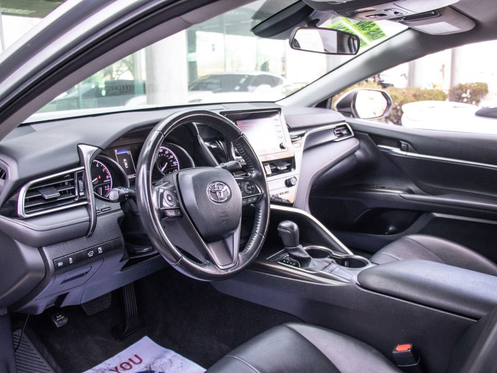 Used 2023 Toyota Camry SE FWD image 11