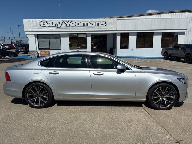 Used 2018 Volvo S90 T5 Momentum w/ Convenience Package image 10