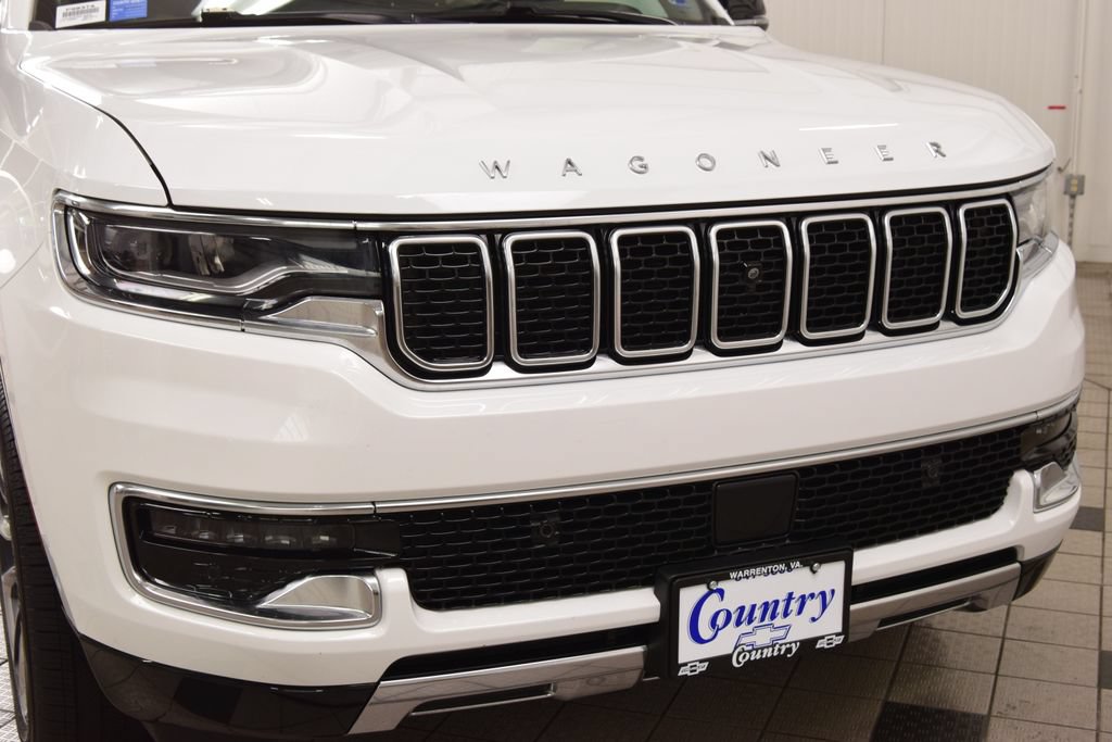 Used 2024 Jeep Wagoneer L Series III w/ Premium Group I AWD/4WD image 14