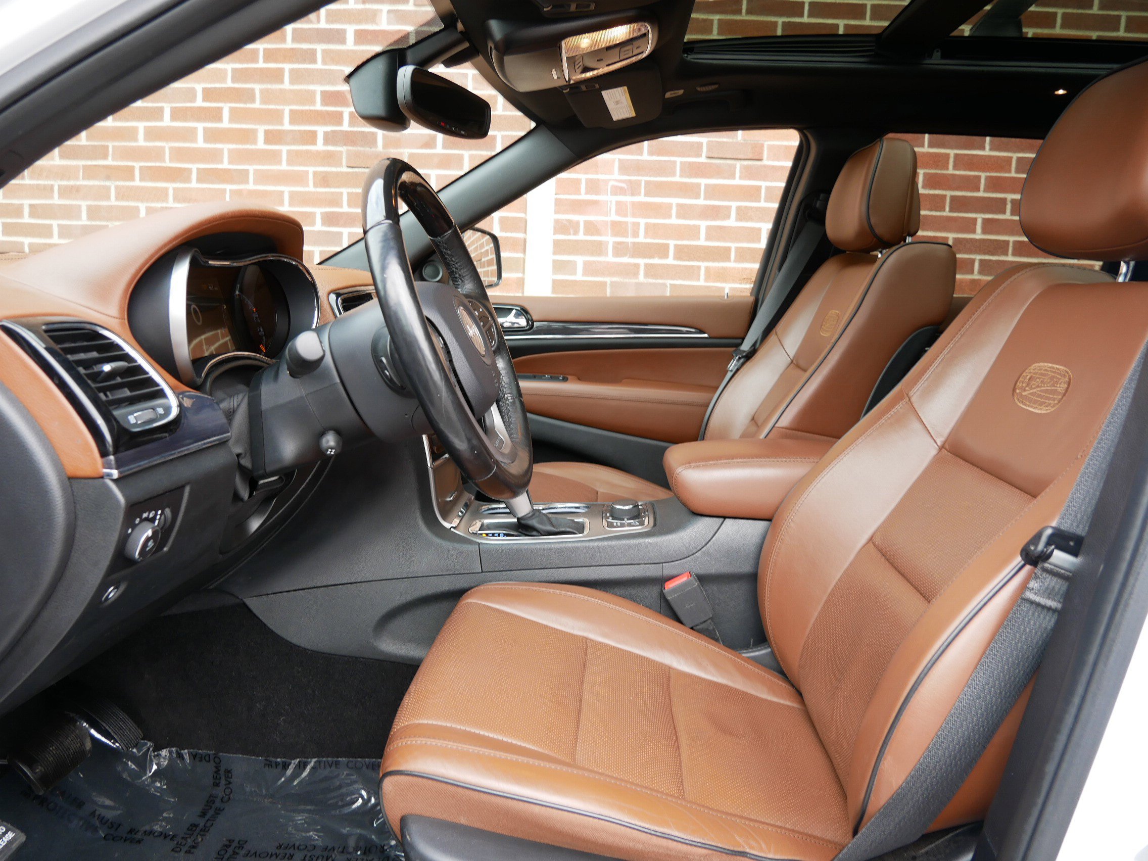 Used 2020 Jeep Grand Cherokee Overland image 6