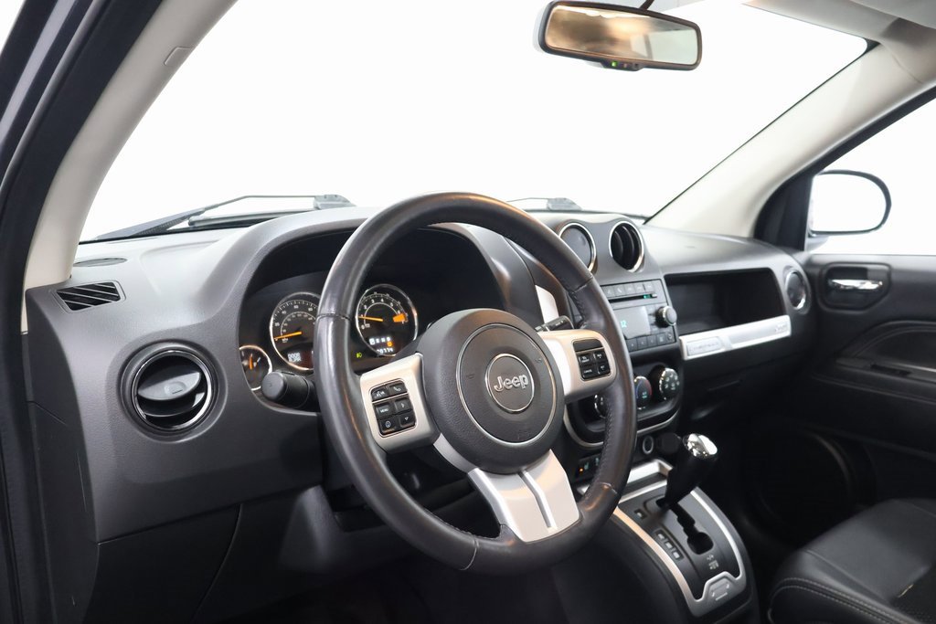 Used 2014 Jeep Compass Latitude w/ Sun/Sound Group image 15