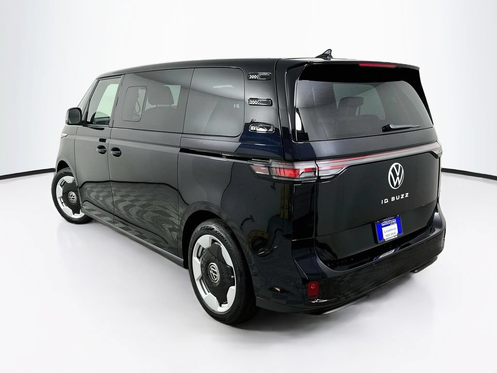 Used 2025 Volkswagen ID. Buzz Pro S RWD image 6