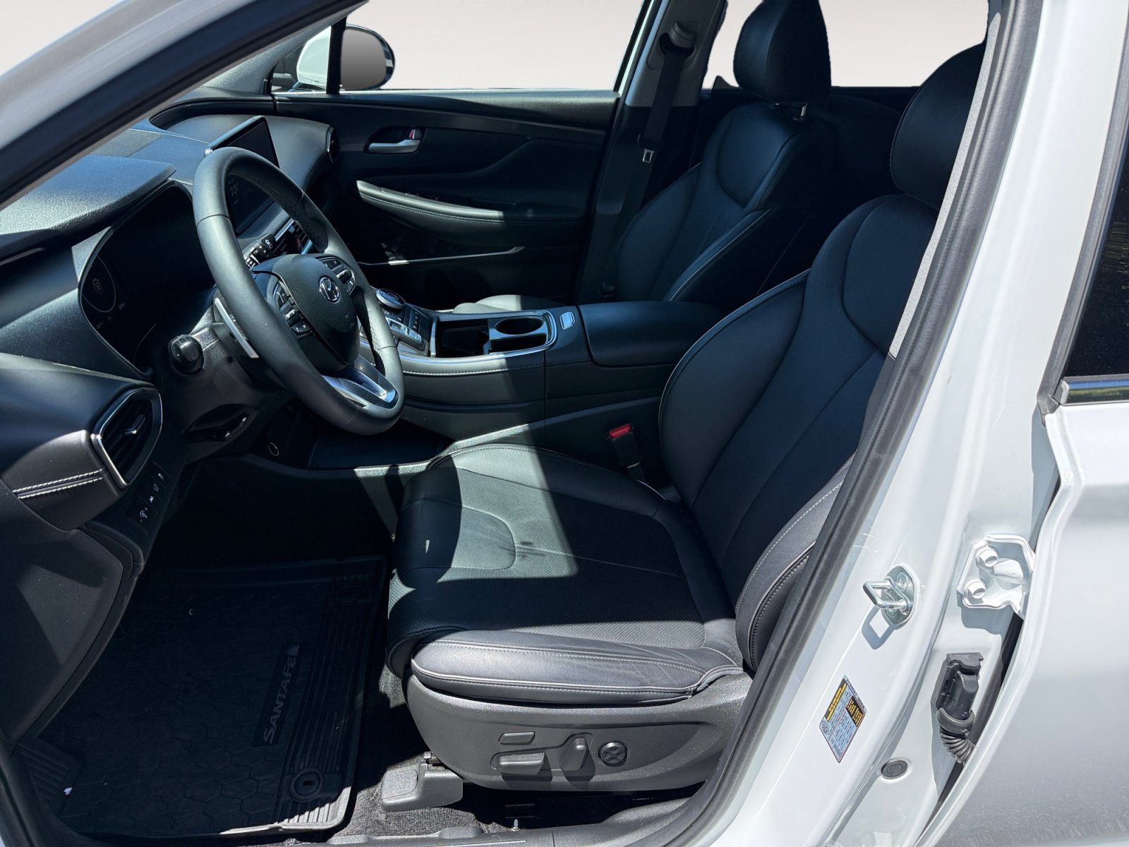 Certified 2023 Hyundai Santa Fe Limited AWD/4WD image 10