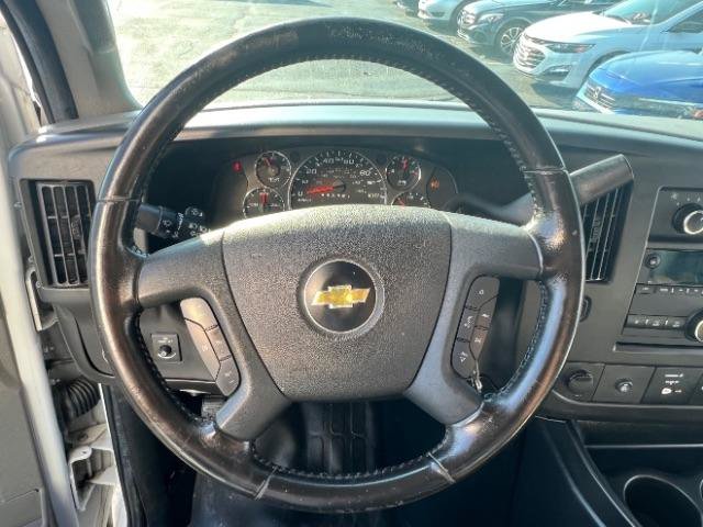 Used 2021 Chevrolet Express 4500 Extended w/ Power Convenience Package RWD image 9