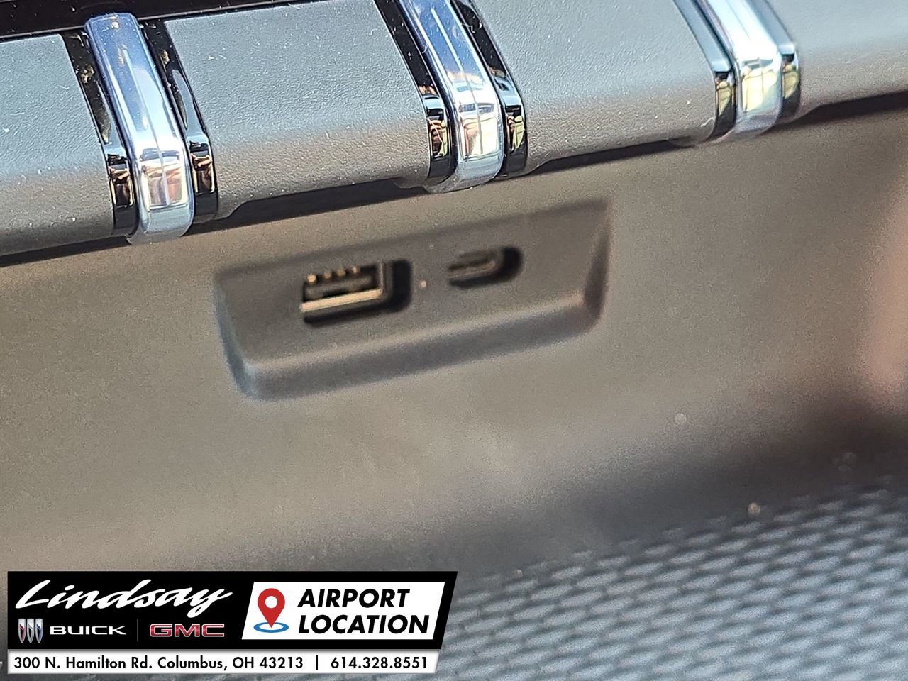 New 2026 GMC Terrain AT4 w/ Convenience Package III image 38