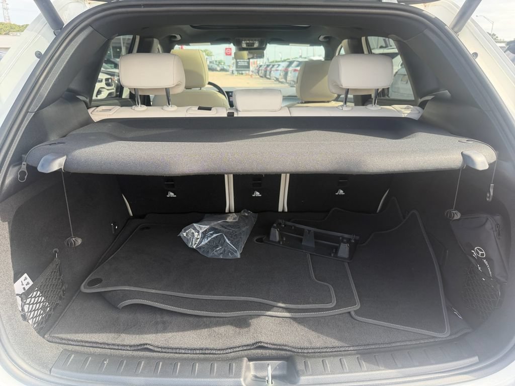 Certified 2025 Mercedes-Benz GLA 250 image 25