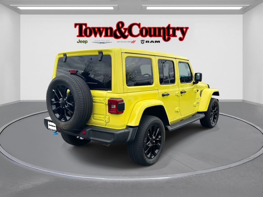 Used 2023 Jeep Wrangler Unlimited Sahara image 5