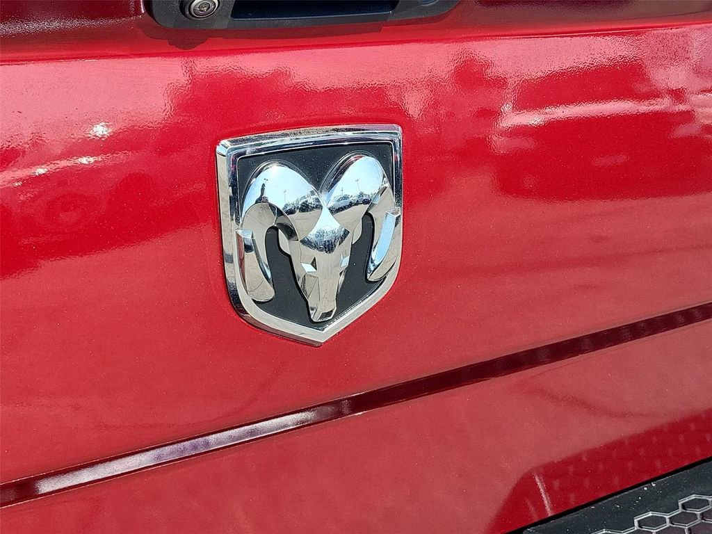 Used 2019 RAM 1500 Tradesman w/ Chrome Appearance Group RWD image 22