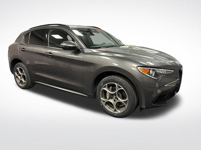 Used 2022 Alfa Romeo Stelvio Sprint AWD/4WD image 7