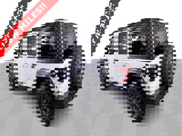 Used 2024 Jeep Wrangler Sport S image 6