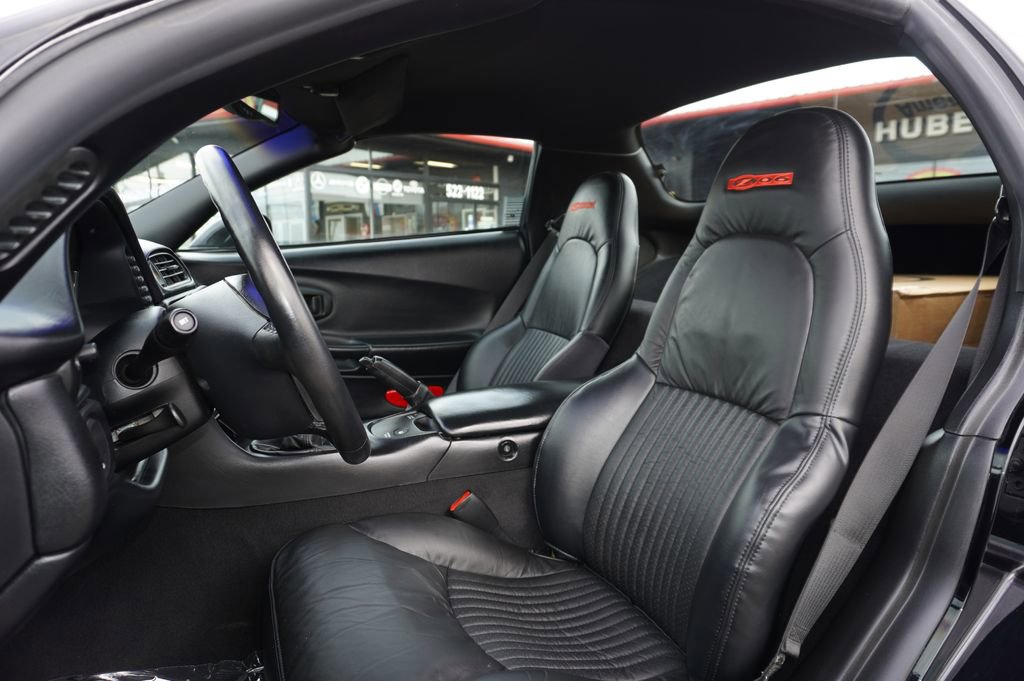 Used 2002 Chevrolet Corvette Z06 w/ Memory Pkg image 23