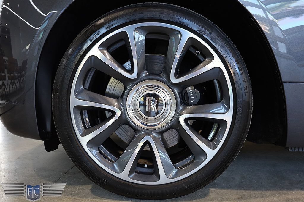 Used 2019 Rolls-Royce Wraith RWD image 37
