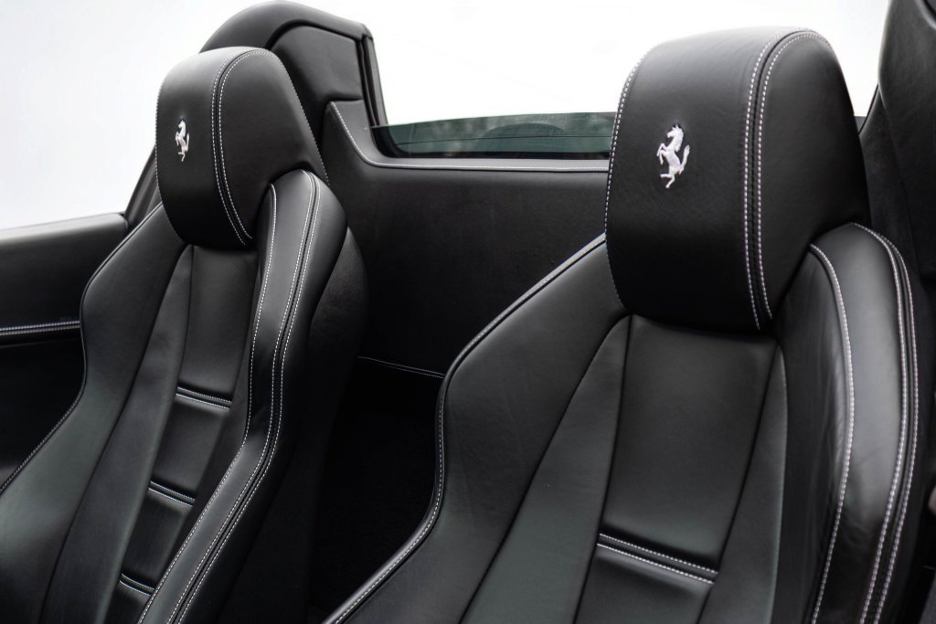 Used 2014 Ferrari 458 Spider RWD image 44