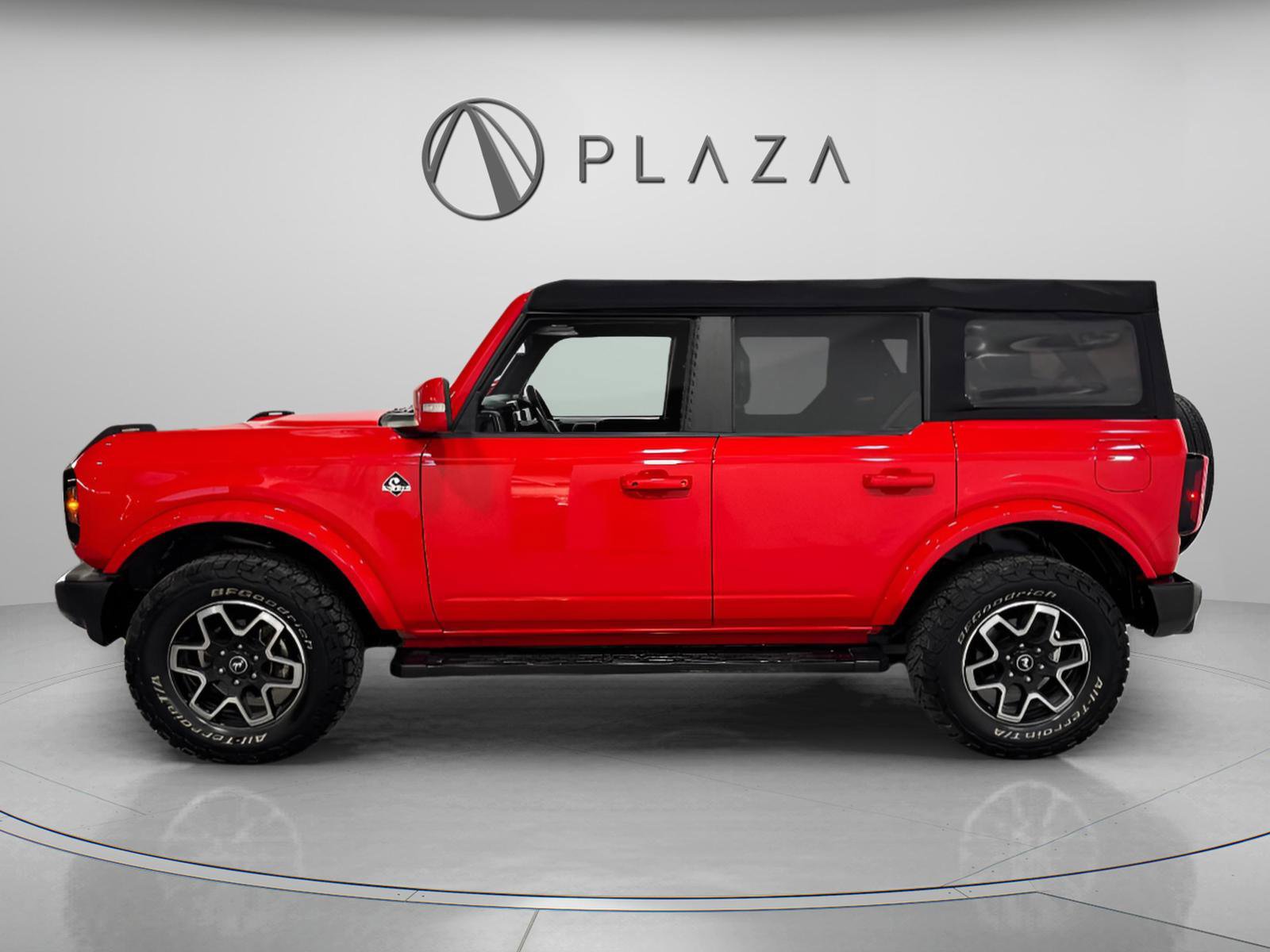 Used 2021 Ford Bronco Outer Banks image 3