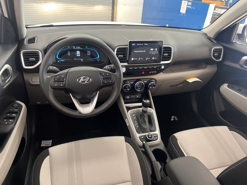 New 2026 Hyundai Venue SEL FWD image 29