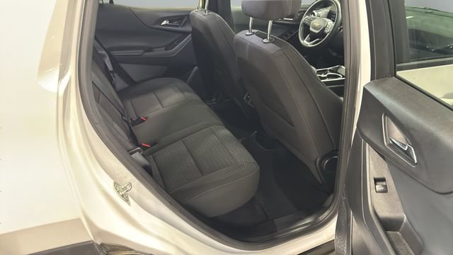 Used 2025 Chevrolet Equinox LT image 24