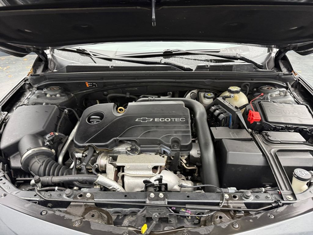 Used 2016 Chevrolet Malibu LT w/ Driver Confidence Package image 25