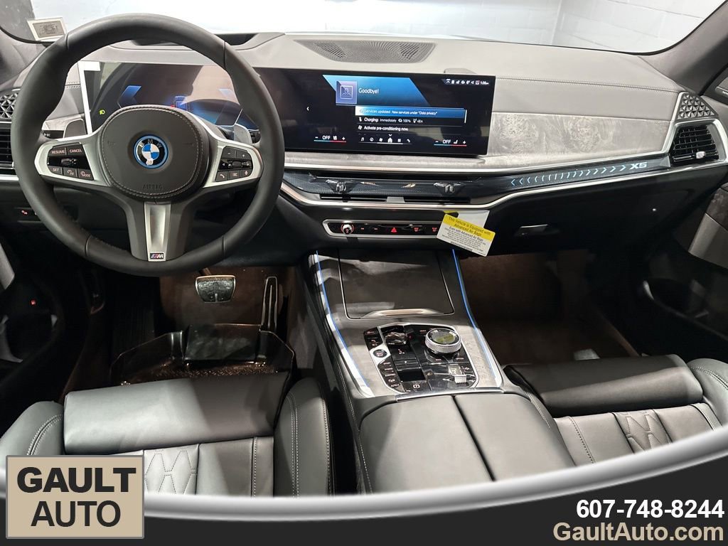 New 2026 BMW X5 xDrive50e w/ Executive Package image 7