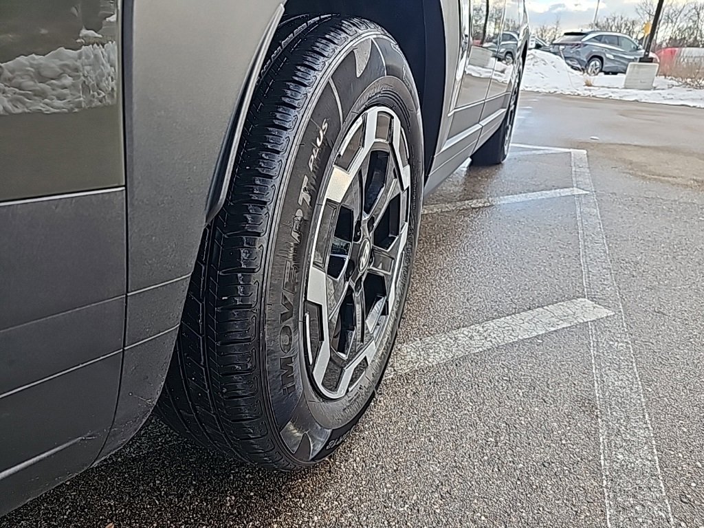 Certified 2025 Hyundai Santa Fe SEL image 45