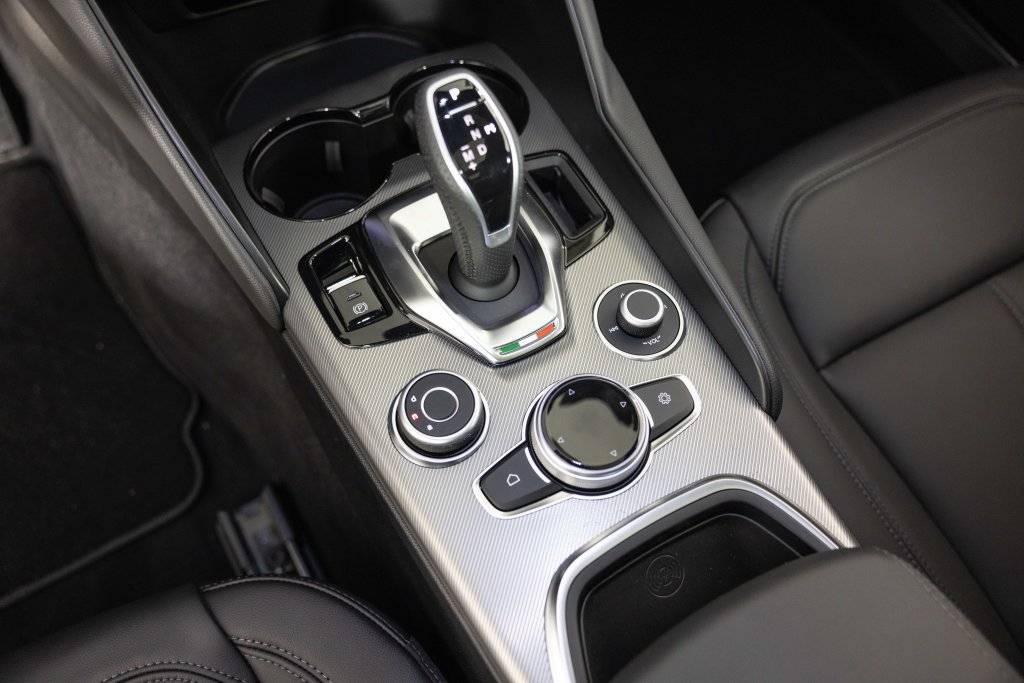New 2026 Alfa Romeo Giulia AWD image 26