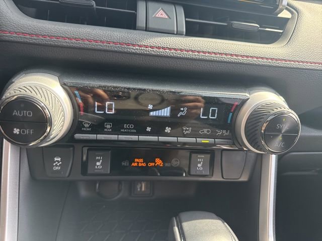 Used 2023 Toyota RAV4 SE w/ Weather & Moonroof Package image 19