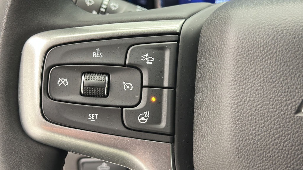 Used 2024 Chevrolet Silverado 1500 LT AWD/4WD image 18