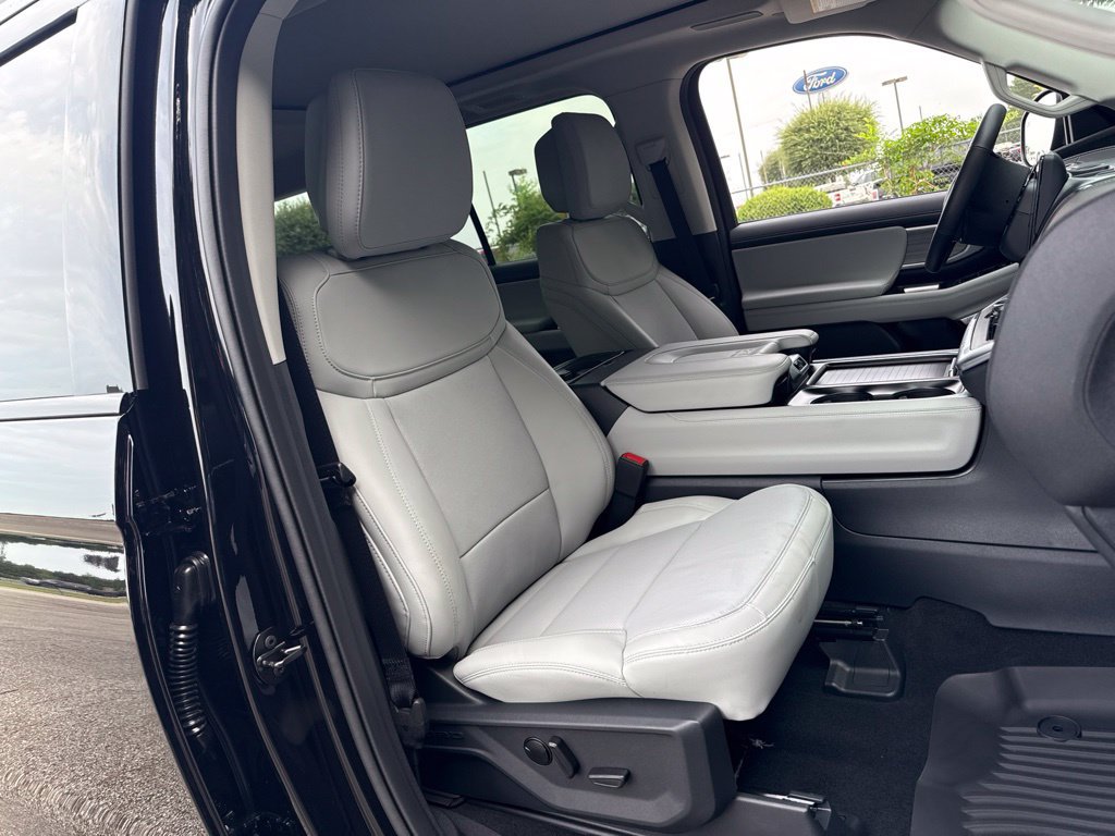 New 2027 Ford Expedition Max Platinum RWD image 59
