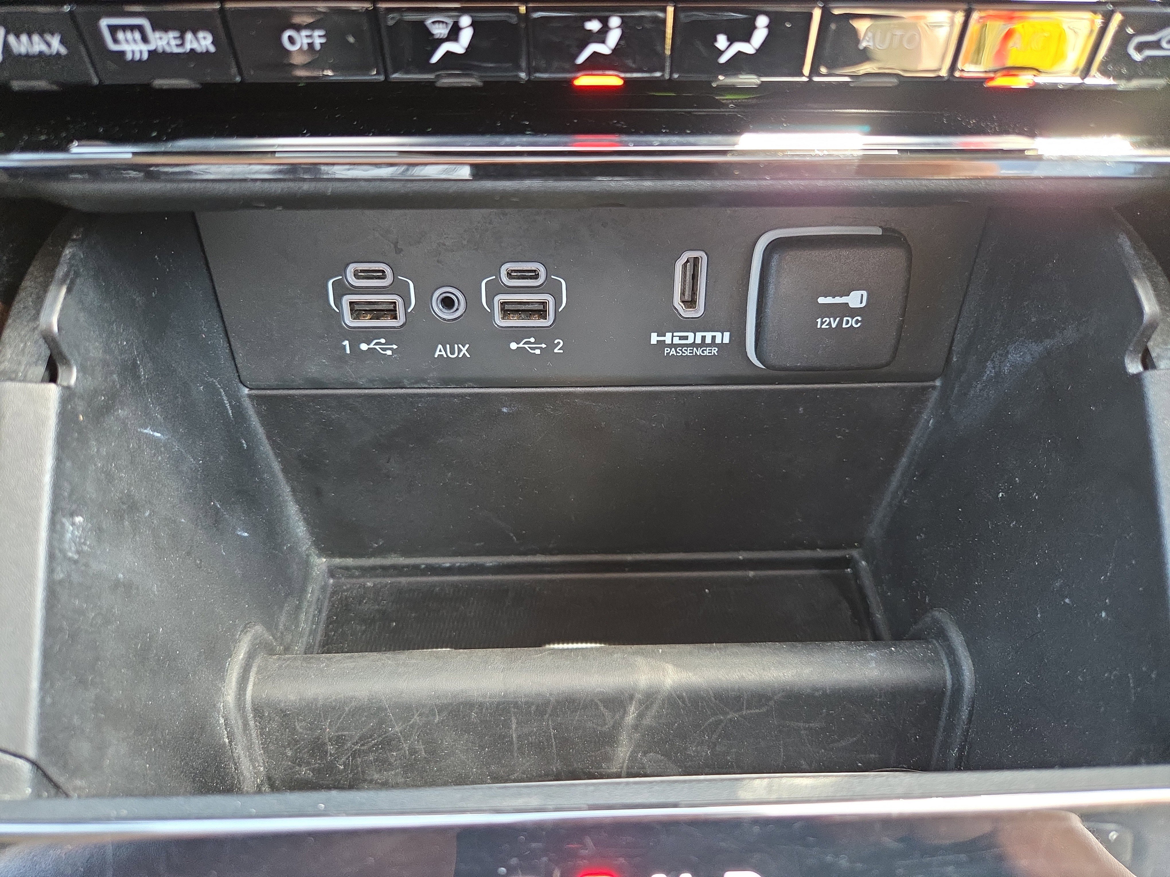 Used 2023 Jeep Grand Cherokee 4WD 4xe image 15