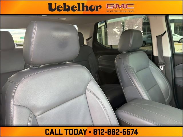Used 2019 Chevrolet Traverse LT w/ LT Premium Package AWD/4WD image 4