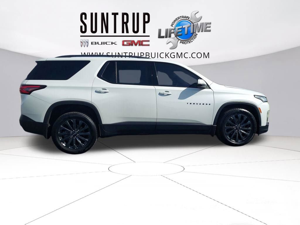 Used 2023 Chevrolet Traverse RS image 13
