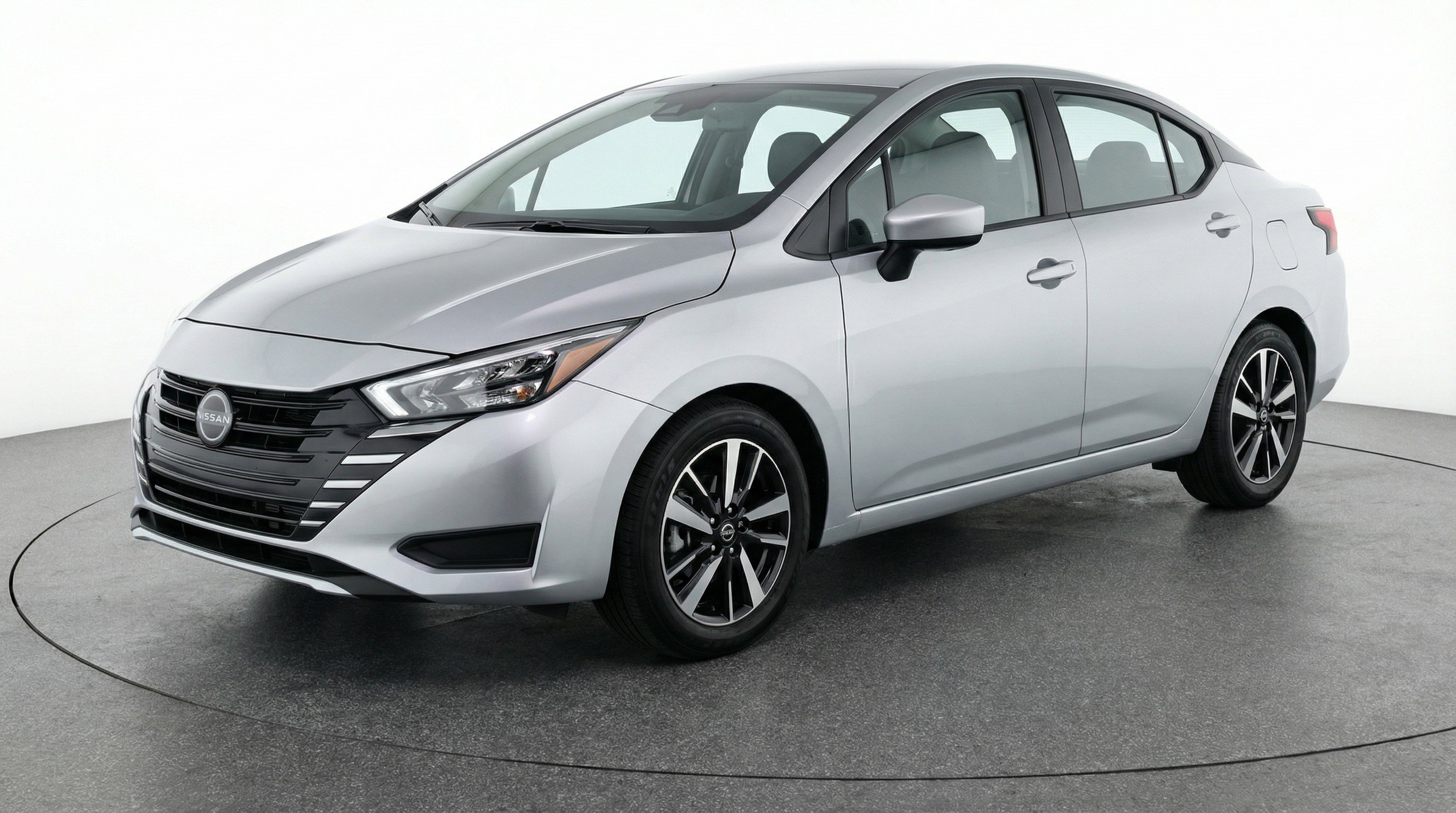 Used 2025 Nissan Versa SV FWD image 3