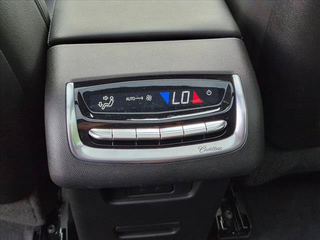 Used 2025 Cadillac XT6 Luxury FWD image 18