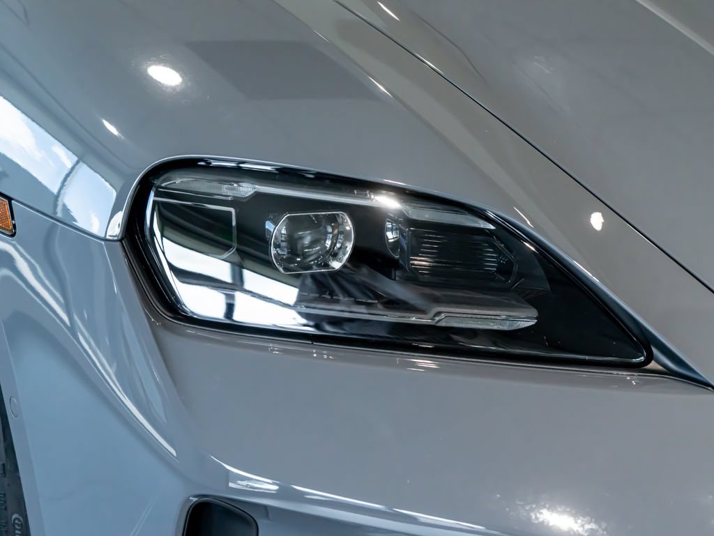 Certified 2026 Porsche Taycan AWD/4WD image 30