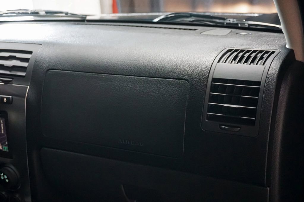 Used 2009 HUMMER H3 Alpha image 65