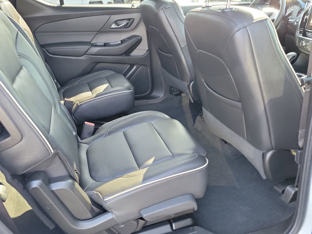 Used 2023 Chevrolet Traverse Premier w/ Redline Edition AWD/4WD image 21