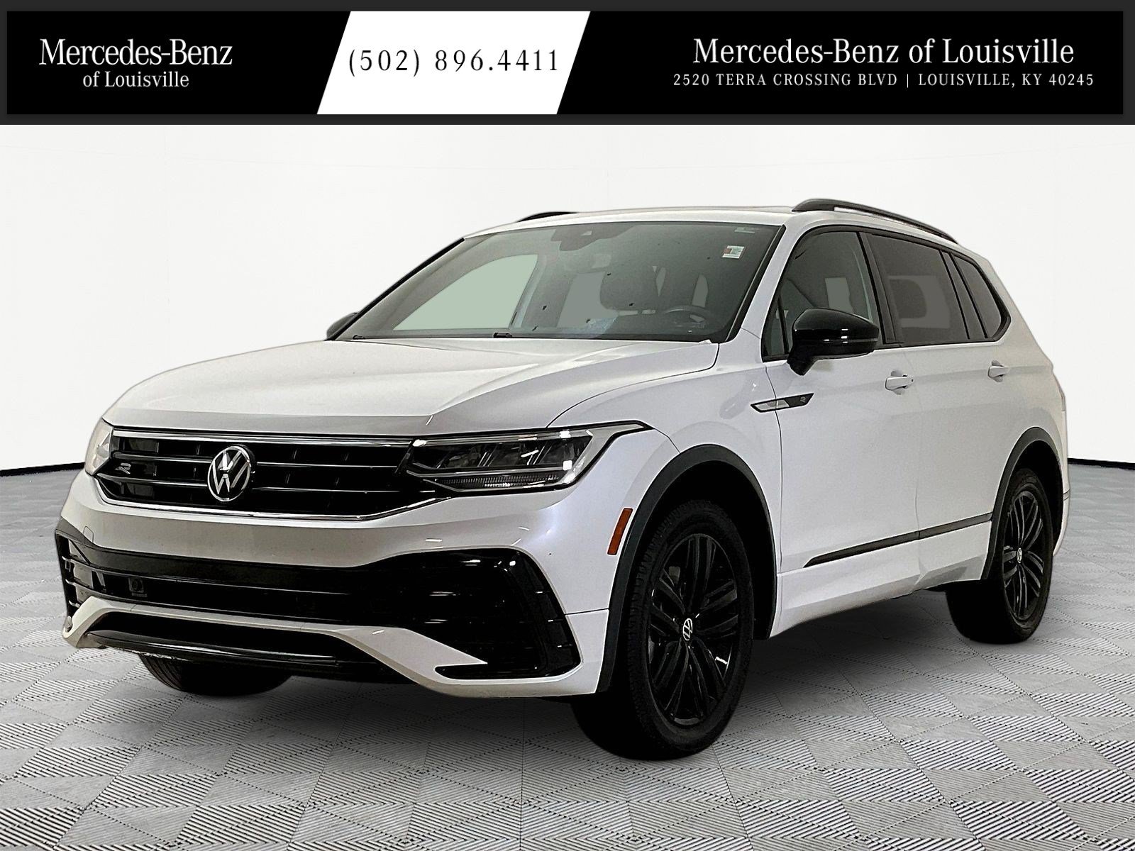 Used 2022 Volkswagen Tiguan SE R-Line AWD/4WD image 1