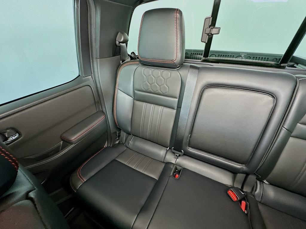 Used 2023 Nissan Frontier PRO-4X w/ Pro-4X Premium Package AWD/4WD image 12