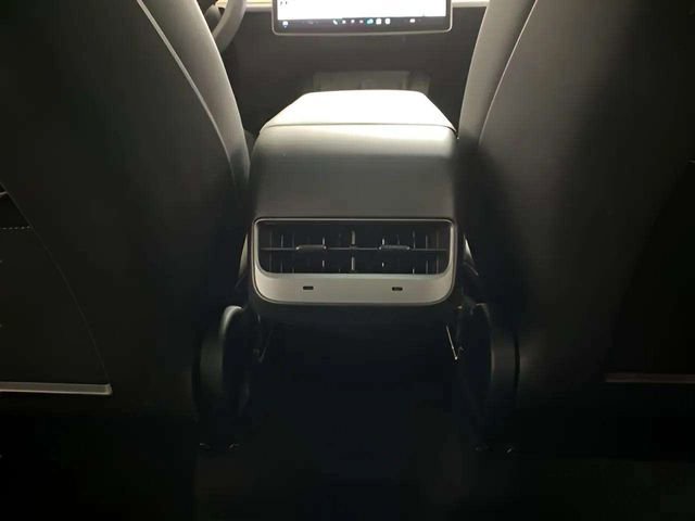 Used 2023 Tesla Model Y Performance image 64