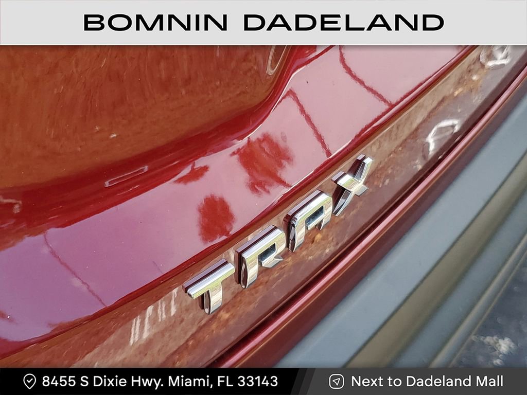 Used 2025 Chevrolet Trax LS image 7