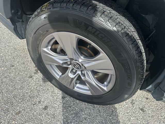 Used 2022 Toyota RAV4 XLE image 13