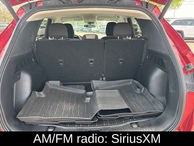 Used 2022 Ford Escape SE w/ SE Sport Appearance Package image 11