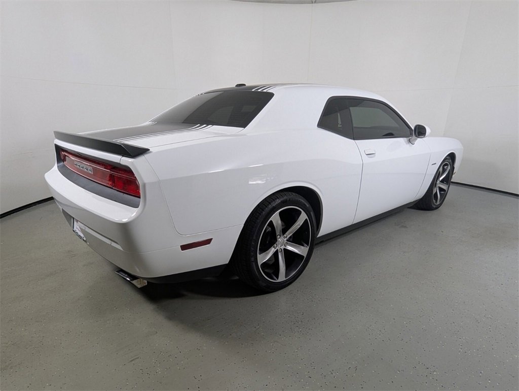 Used 2014 Dodge Challenger R/T image 7