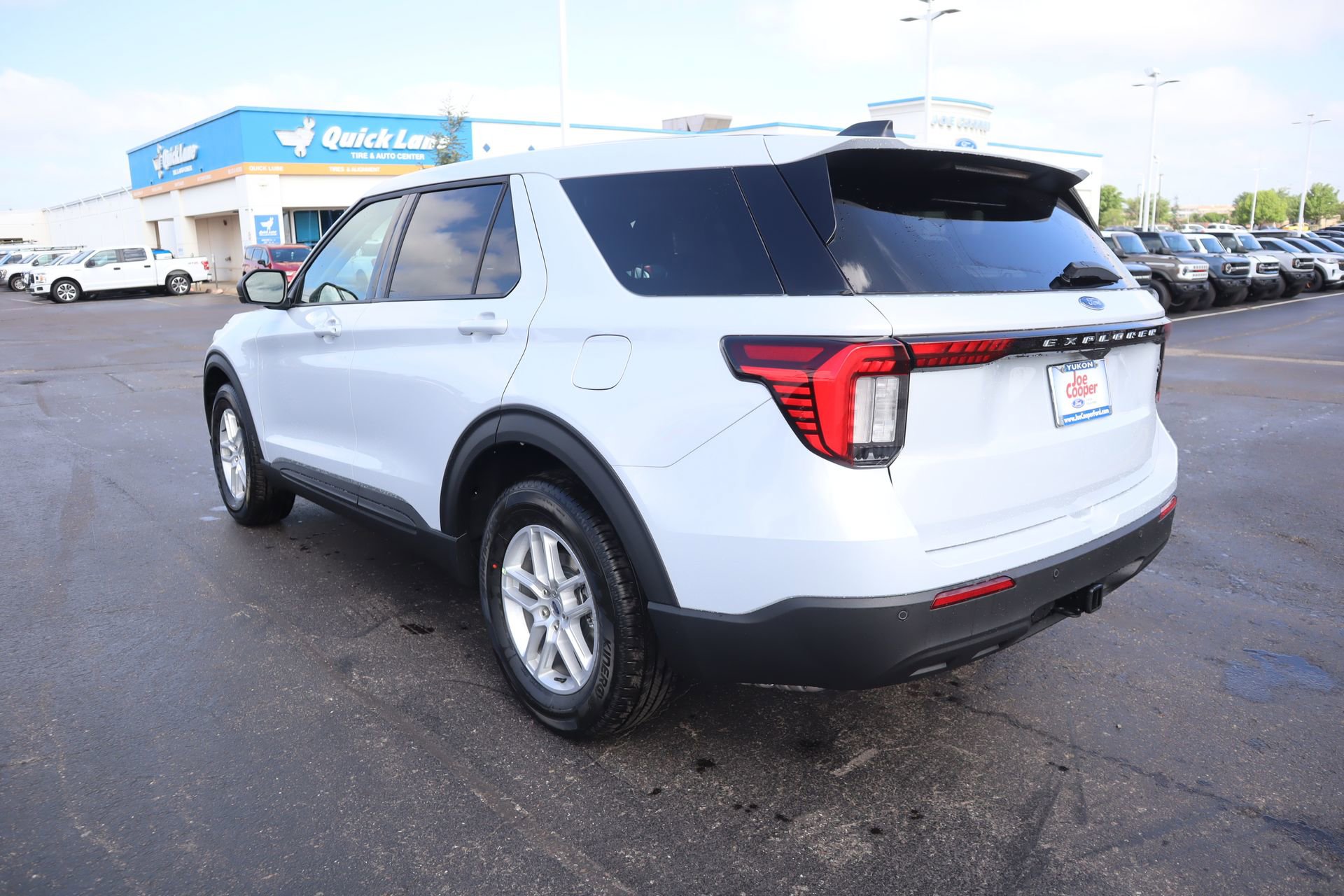 New 2026 Ford Explorer Active RWD image 23