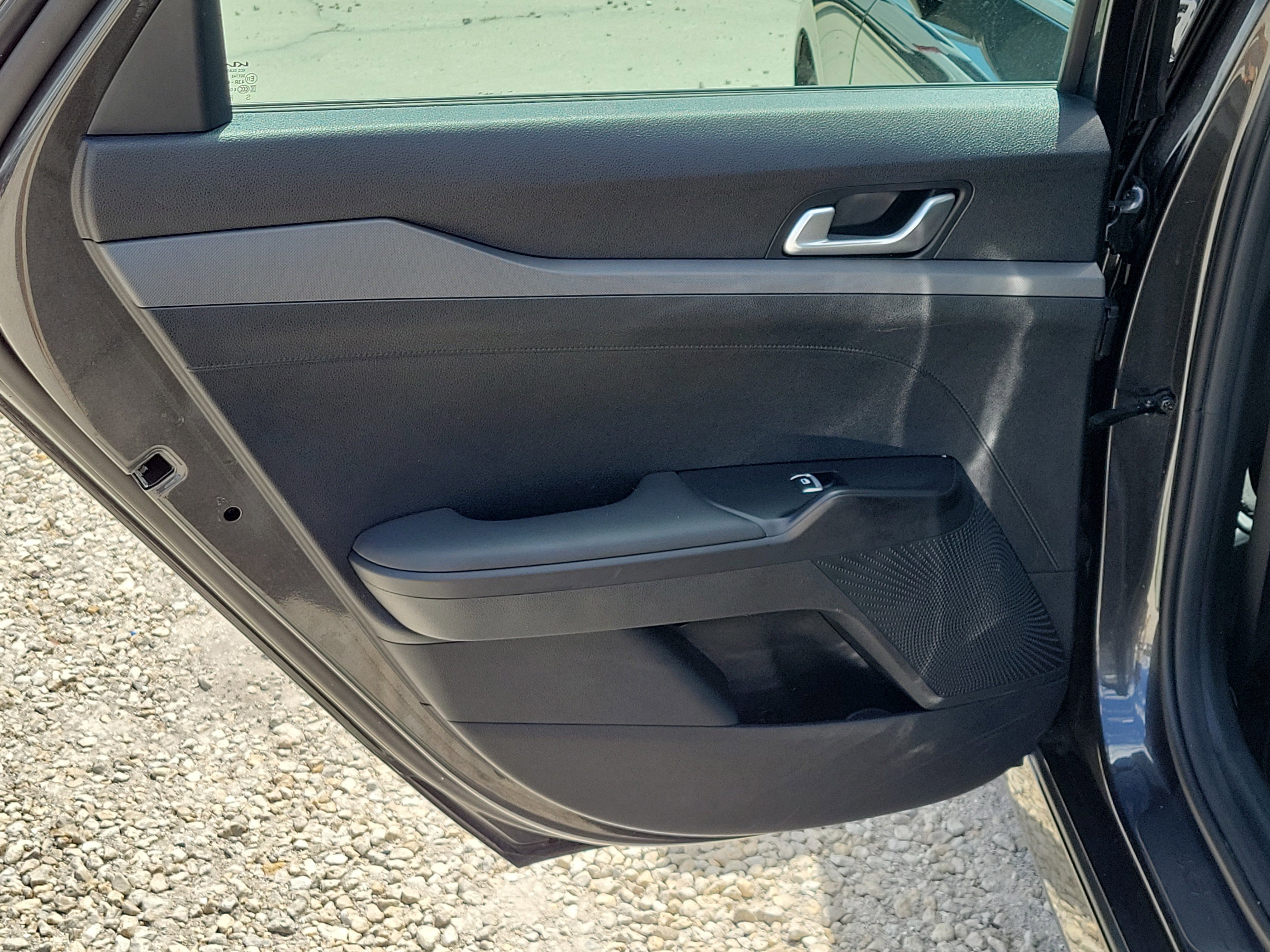 Used 2025 Kia K5 LXS FWD image 13