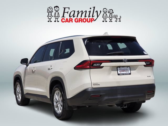 Used 2024 Toyota Grand Highlander FWD image 3